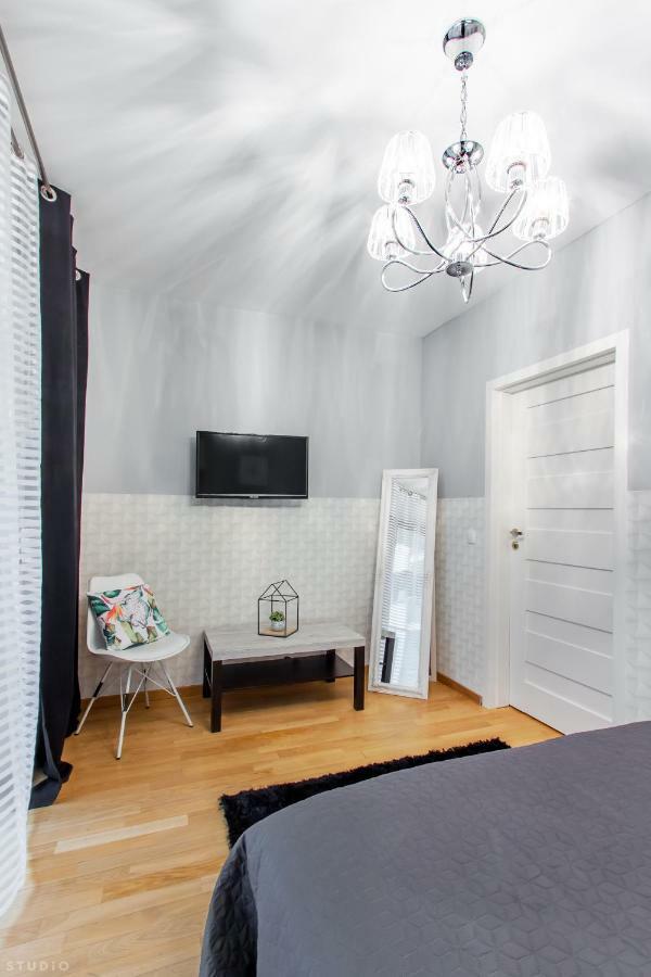 Clicktheflat Sienna Center Apart Rooms Warsawa Bagian luar foto